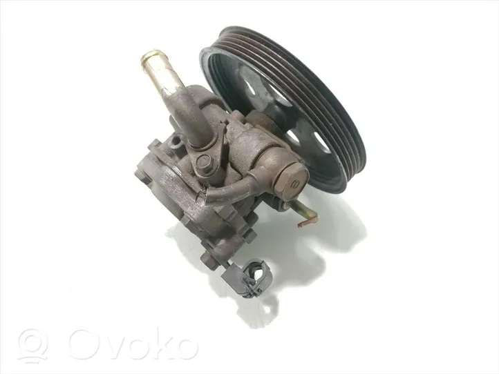 Volkswagen Jetta VI Power steering pump 