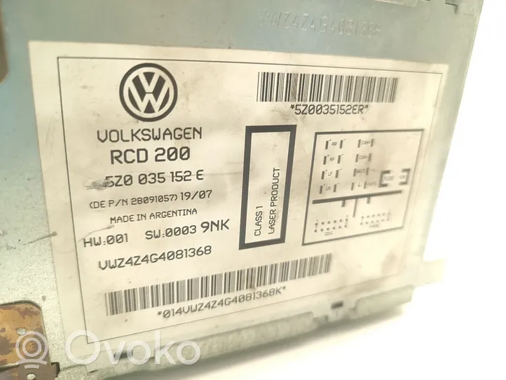 Volkswagen Fox Unità principale autoradio/CD/DVD/GPS 5Z0035152E