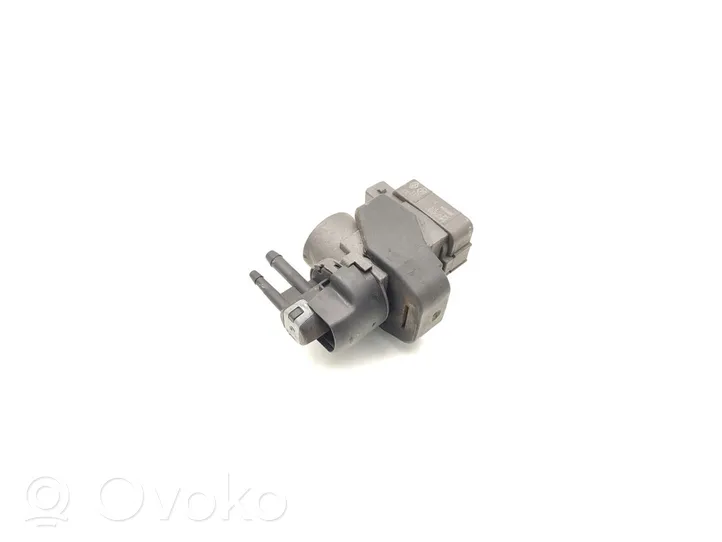 Renault Megane III Vacuum valve 149568021R