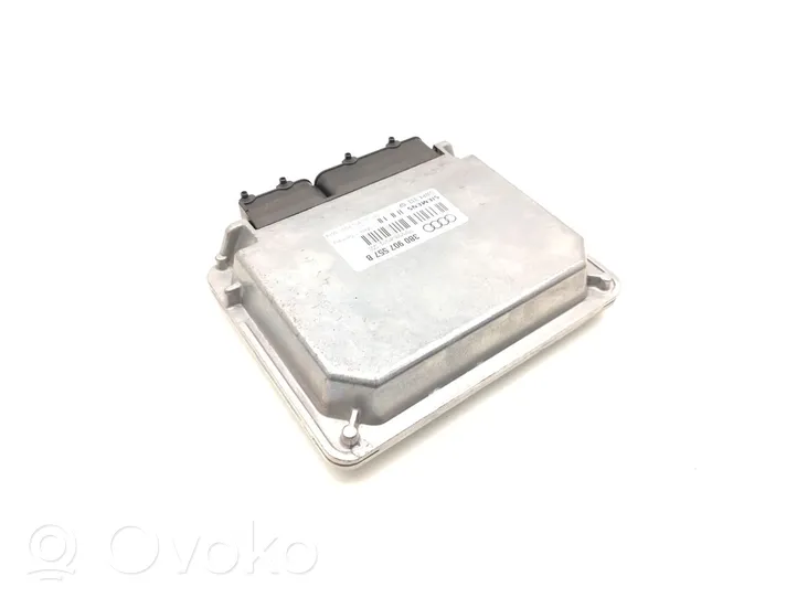 Audi A4 S4 B5 8D Sterownik / Moduł ECU 3B0907557B