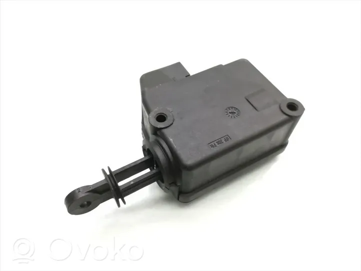 Volvo S40, V40 Fuel tank cap lock 