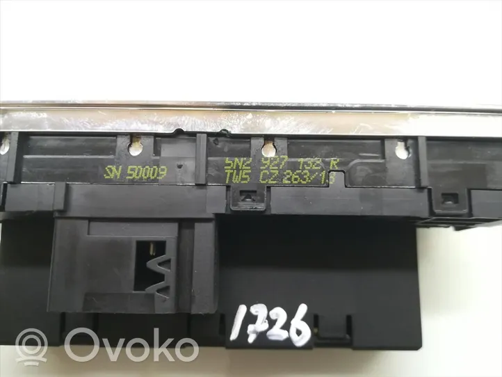 Volkswagen Tiguan Przycisk / Włącznik czujnika parkowania PDC 5N2927132R