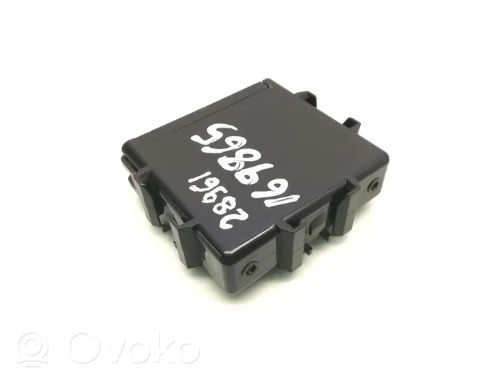 Subaru Outback Ksenona vadības bloks 84051AJ000