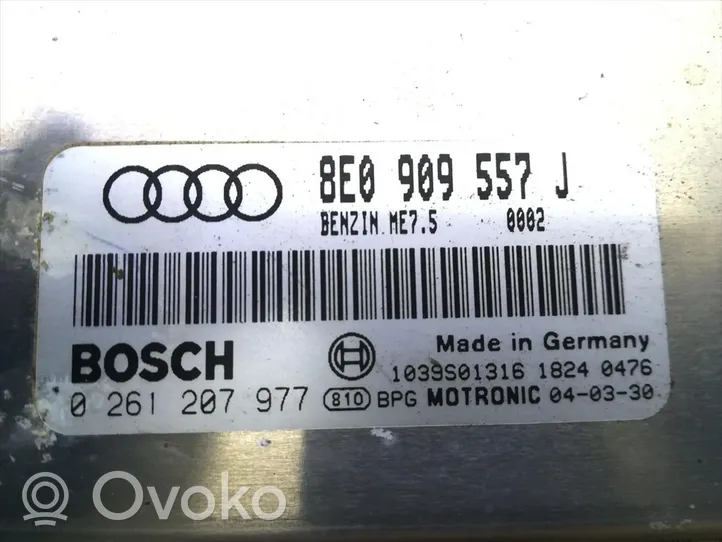 Audi A4 S4 B6 8E 8H Moottorin ohjainlaite/moduuli 8E0909557J