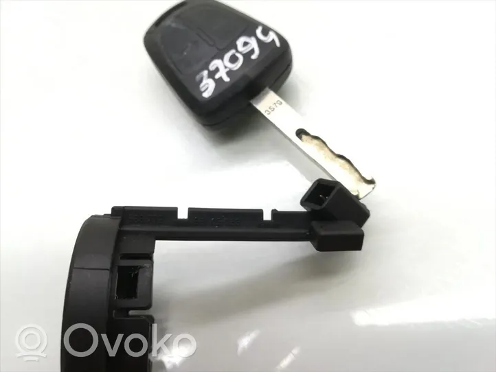 Chevrolet Cruze Ignition key/card 58103068