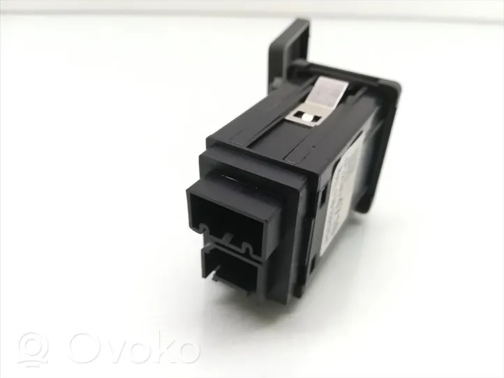 Opel Mokka AUX in-socket connector 20874710