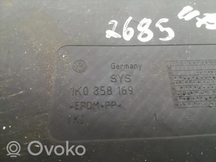 Volkswagen Golf VI Hansikaslokeron pehmuste 1K0858169