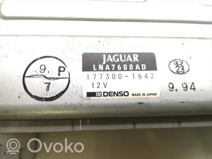 Jaguar XJ X300 Climate control unit LNA7600AD