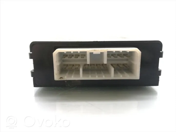 Opel Agila A Door central lock control unit/module 37190-84E00