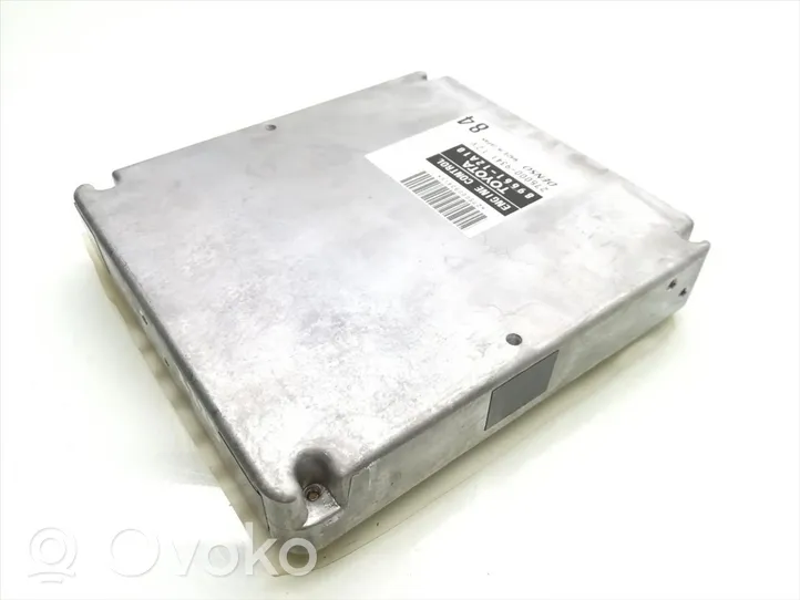 Toyota Corolla E120 E130 Sterownik / Moduł ECU 89661-12A10