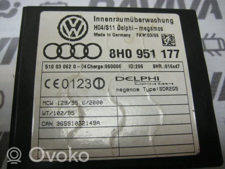 Audi A4 S4 B6 8E 8H Rilevatore/sensore di movimento 8H0951177
