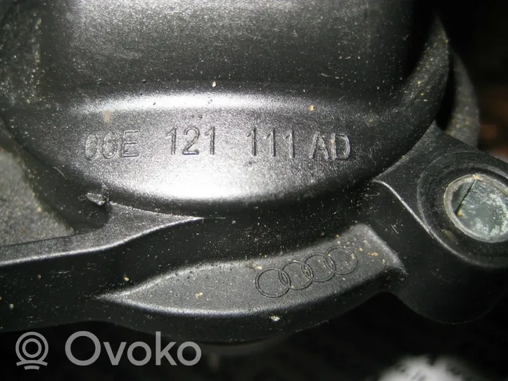 Audi Q7 4L Thermostat/thermostat housing 06E121111AD