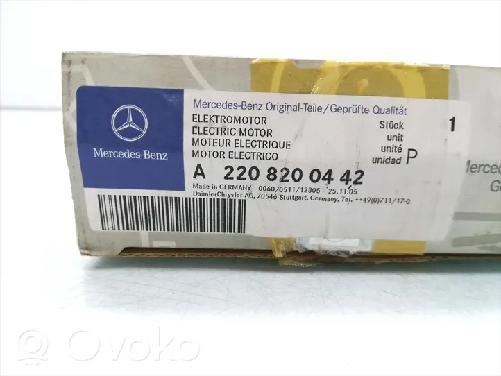 Mercedes-Benz S W220 Moteur de lève-vitre de porte arrière A2208200442