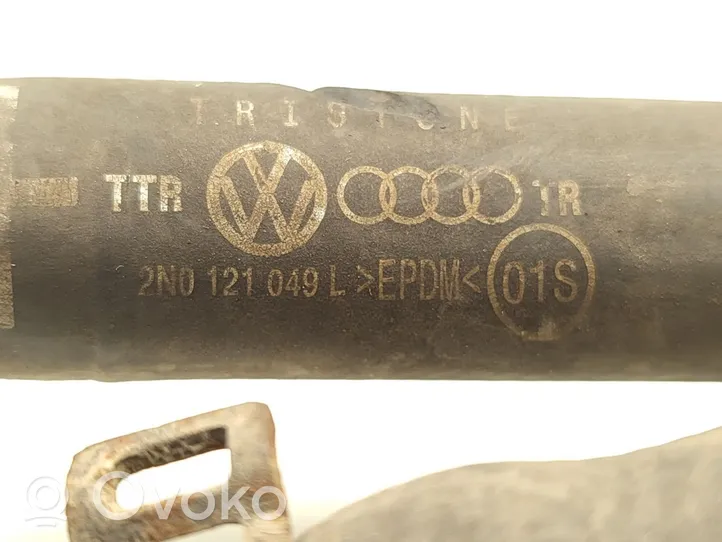 Volkswagen Crafter Przewód / Wąż chłodnicy 2N0121049L