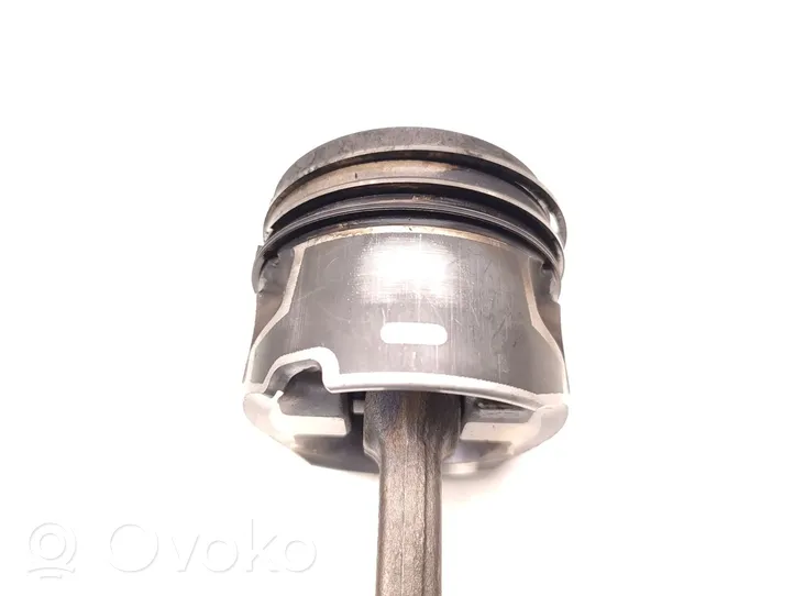 Opel Vivaro Piston with connecting rod D15DT