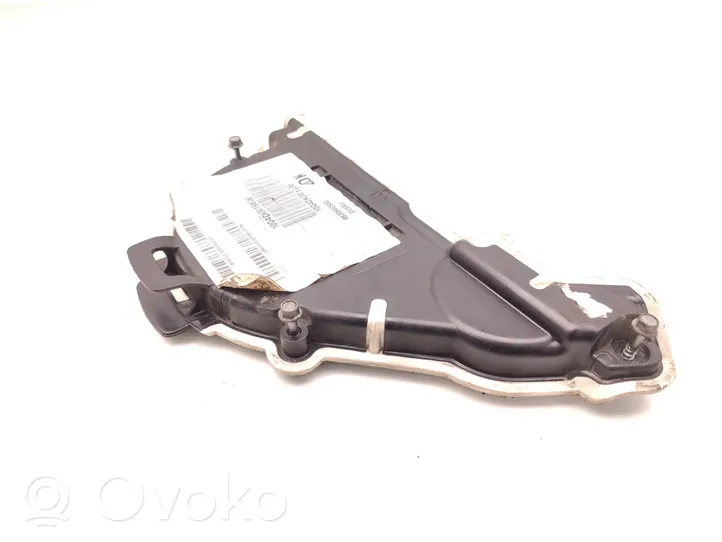 Opel Vivaro Protezione cinghia di distribuzione (copertura) 9830662580