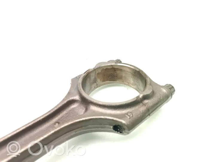 Volvo V40 Piston avec bielle 