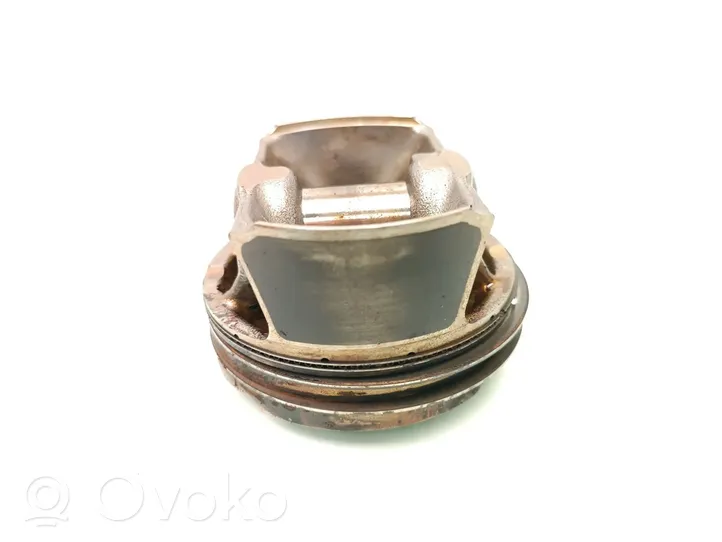 BMW Z4 E89 Piston 8606459