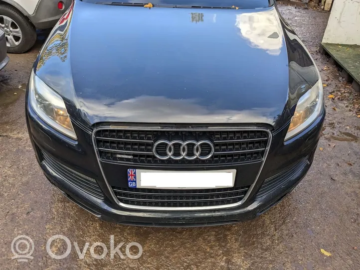 Audi Q7 4L Priekio detalių komplektas 