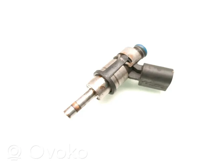 Audi A3 S3 8P Injecteur de carburant 06F906036