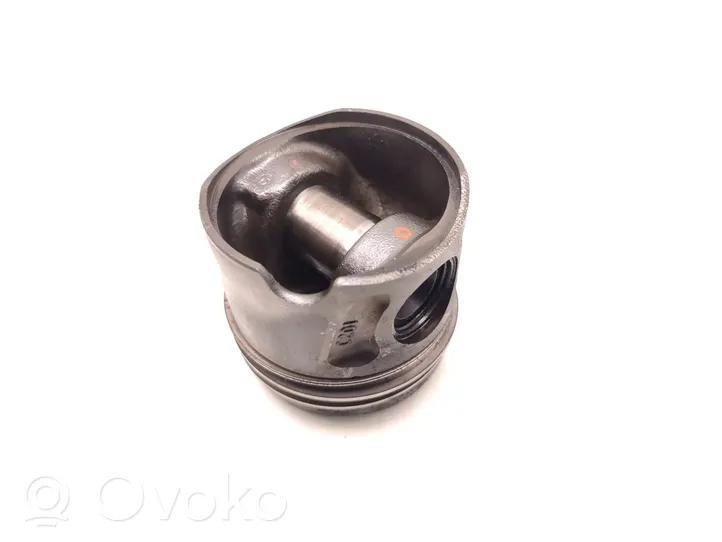 Opel Vivaro Piston R9M452