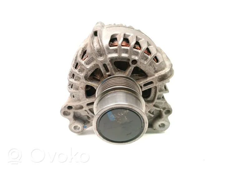 Volkswagen Golf Cross Generatore/alternatore 04E903021N