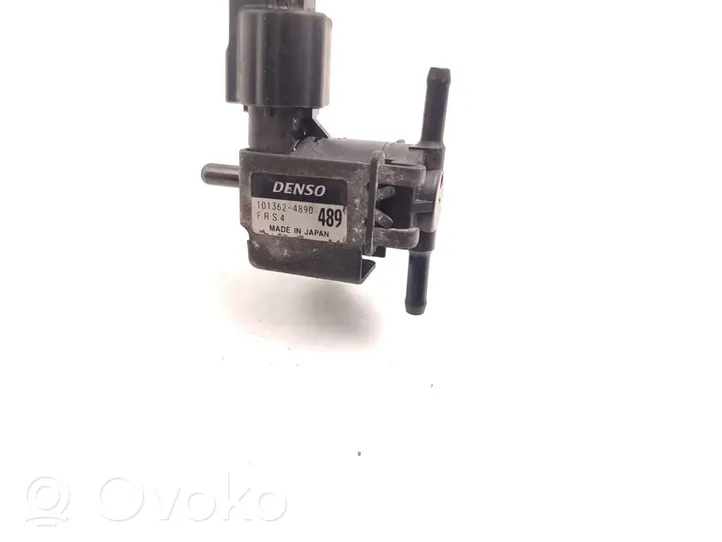 Honda CR-V Vacuum valve 101362-4890