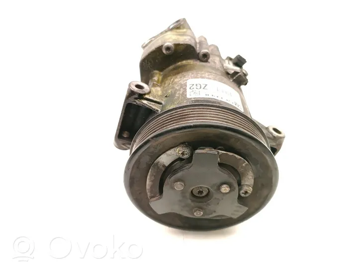 Opel Astra J Compressore aria condizionata (A/C) (pompa) 13250604