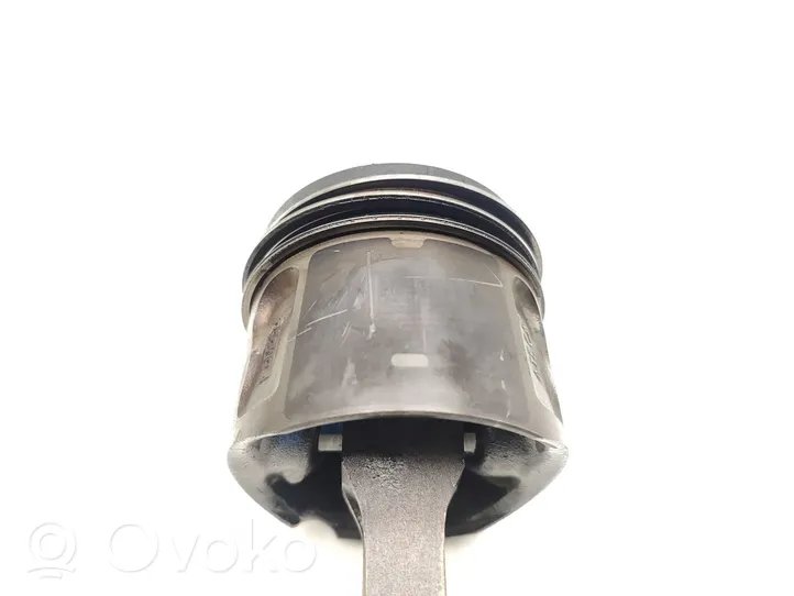 Citroen Relay III Piston avec bielle 4HG(P22DTE)