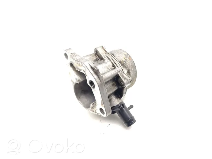 Nissan Qashqai Alipainepumppu 8201005306