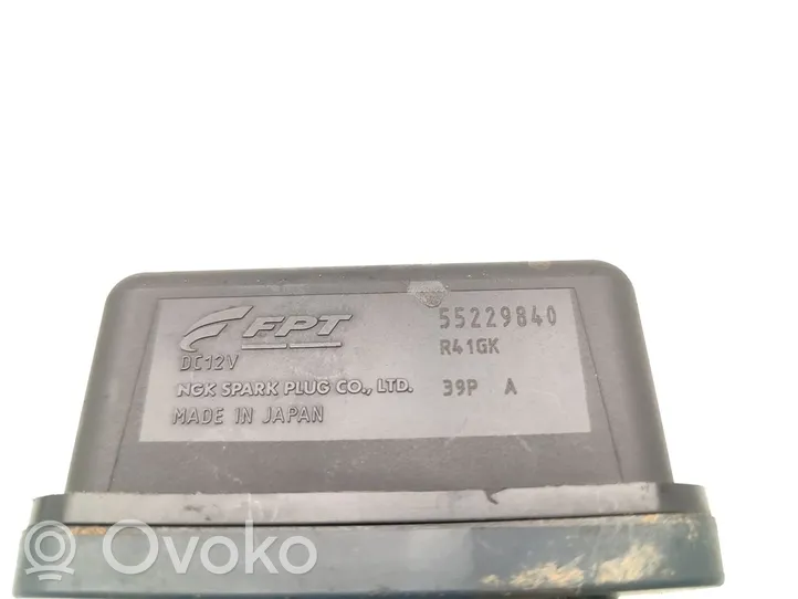 Citroen Nemo Hehkutulpan esikuumennuksen rele 55229840