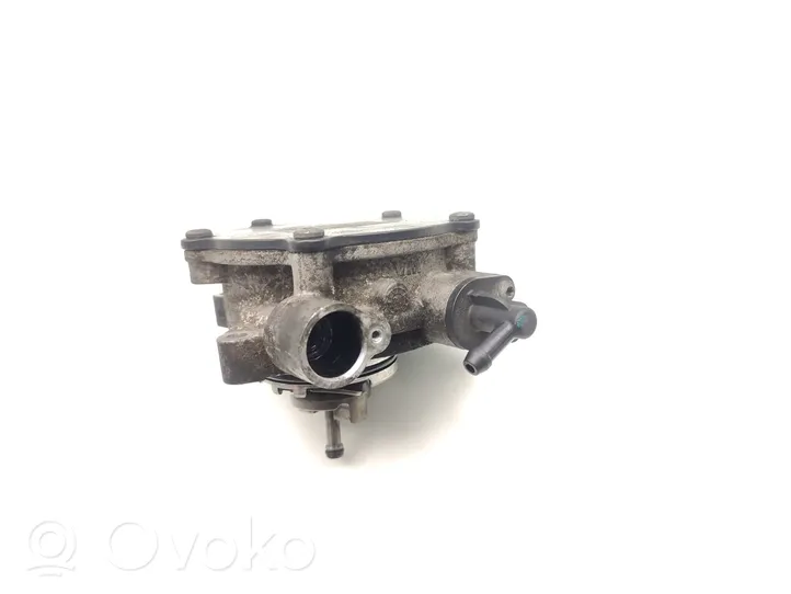 Opel Antara Vacuum pump 25183189