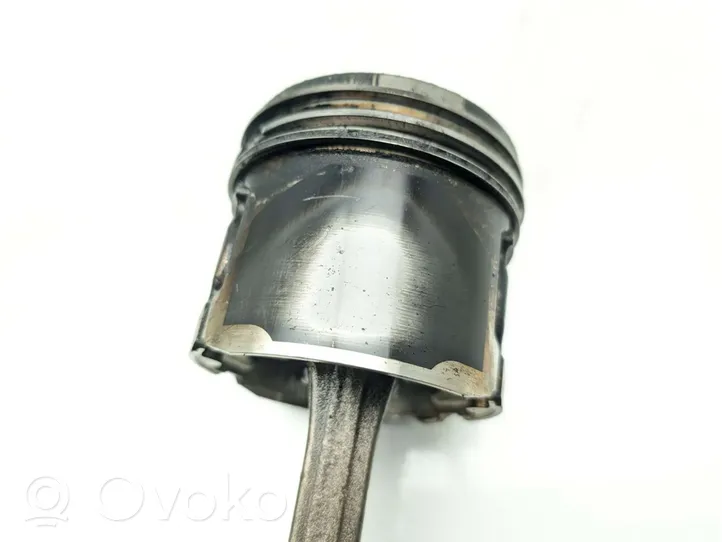 Mazda 6 Piston avec bielle RF7J