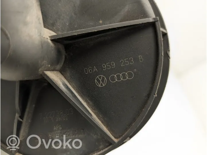 Volkswagen Golf IV Antrinis oro siurblys 06A959253B
