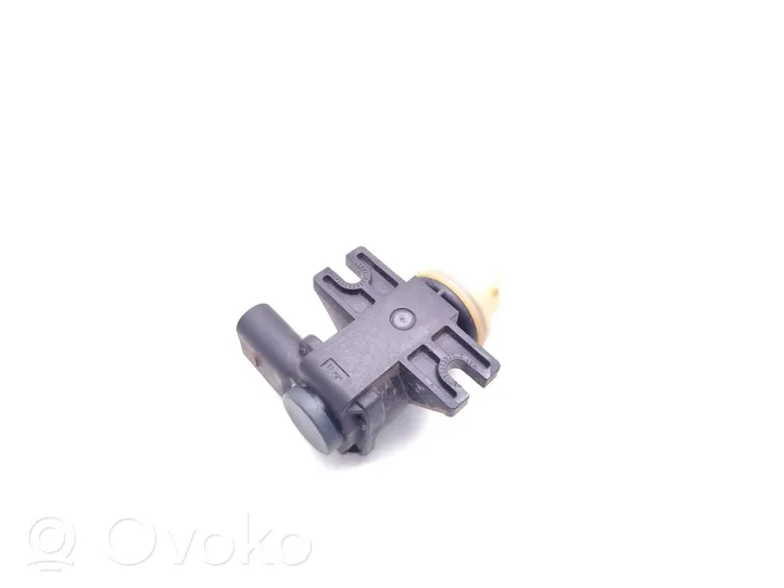 Volkswagen PASSAT B8 Vacuum valve 1K0906627B