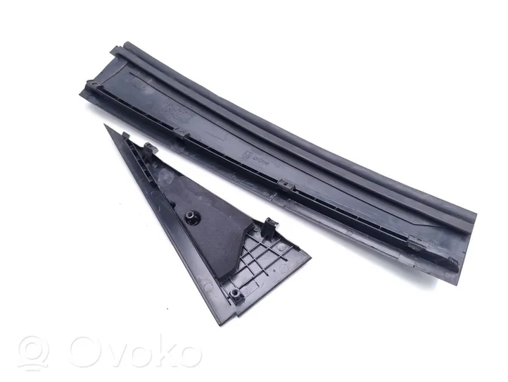 Chevrolet Captiva Rivestimento modanatura del vetro della portiera posteriore 96623992