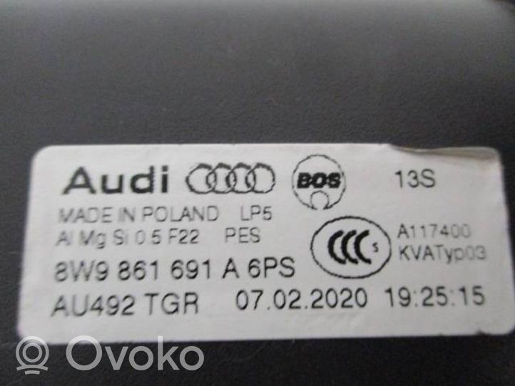 Audi A4 S4 B9 8W Roleta bagażnika 8W9861691A