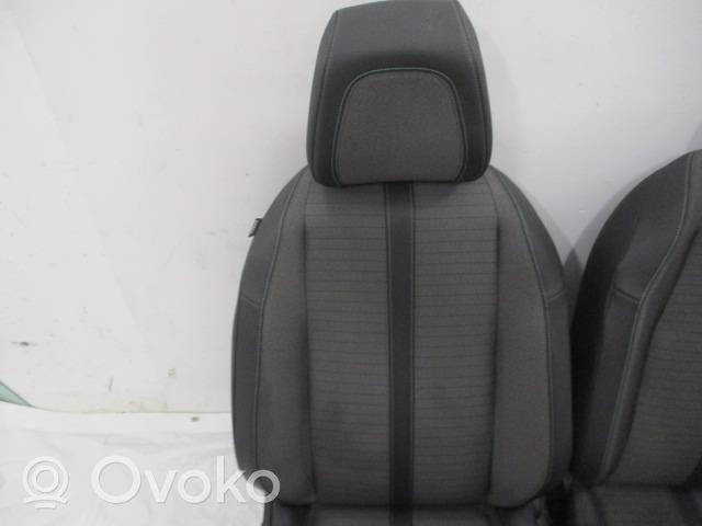 Peugeot 2008 II Seat set 