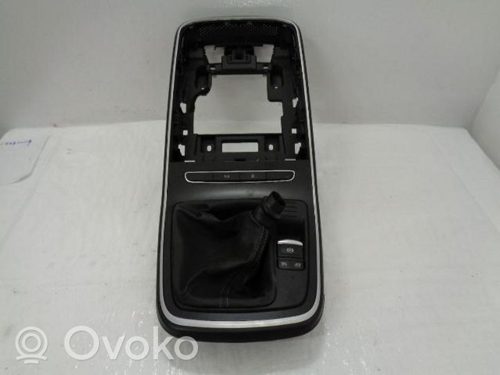 Renault Clio IV Pääyksikkö multimedian ohjaus 682604036R 682603063R