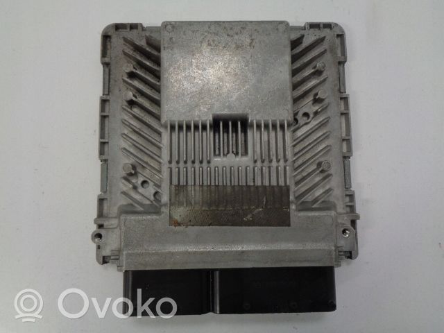 Audi A5 Calculateur moteur ECU 8T0907559E