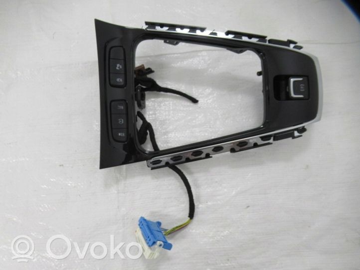 Opel Grandland X Gear shifter surround trim plastic YP00055677