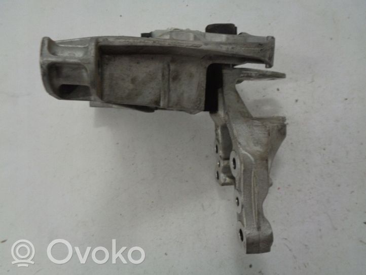 Peugeot 208 Engine mount bracket 