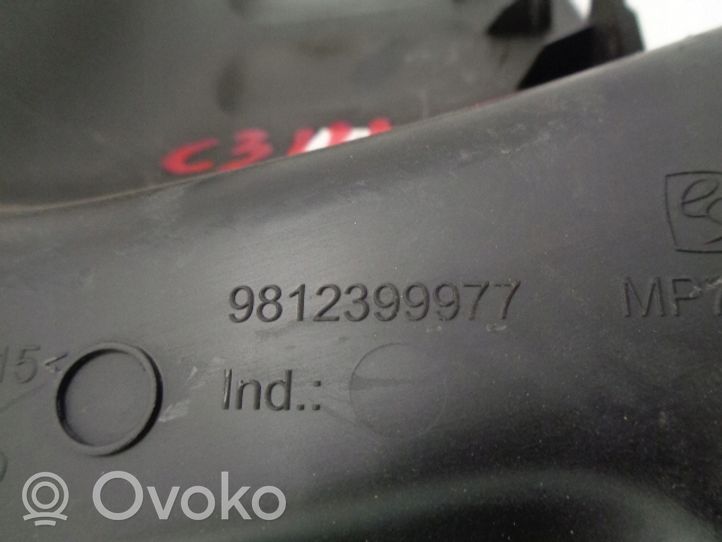 Citroen C3 Kojelaudan sivupäätyverhoilu 9812397977