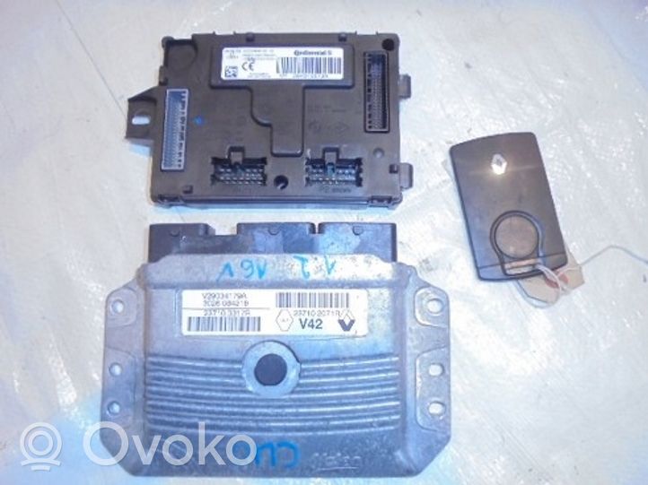 Renault Clio IV Komputer / Sterownik ECU i komplet kluczy 237102071R