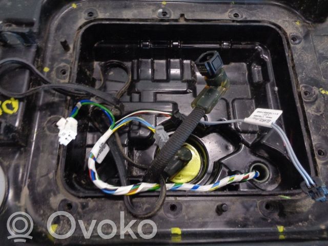 Peugeot 3008 II Réservoir de fluide AdBlue 9810666280