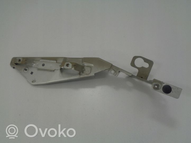 Citroen C4 II Picasso Uchwyt / Mocowanie błotnika przedniego 9801669280