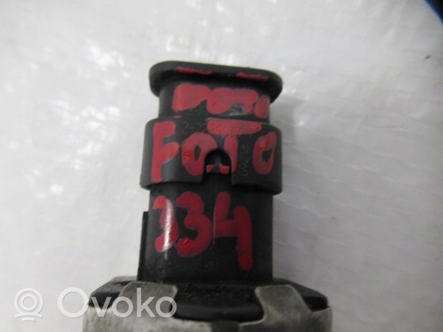 Peugeot 3008 II Capteur de pression de carburant 9810824880