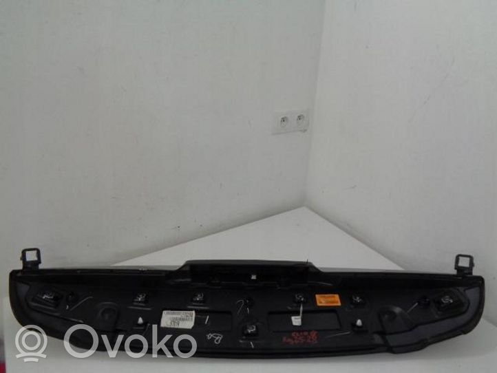 Renault Clio IV Takaluukun rekisterikilven valon palkki 960305701R