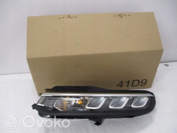 Citroen C3 Phare de jour LED 9833480680