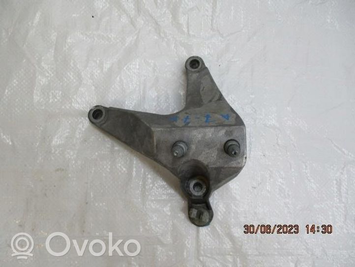 Dacia Sandero Gearbox mounting bracket 112531966R